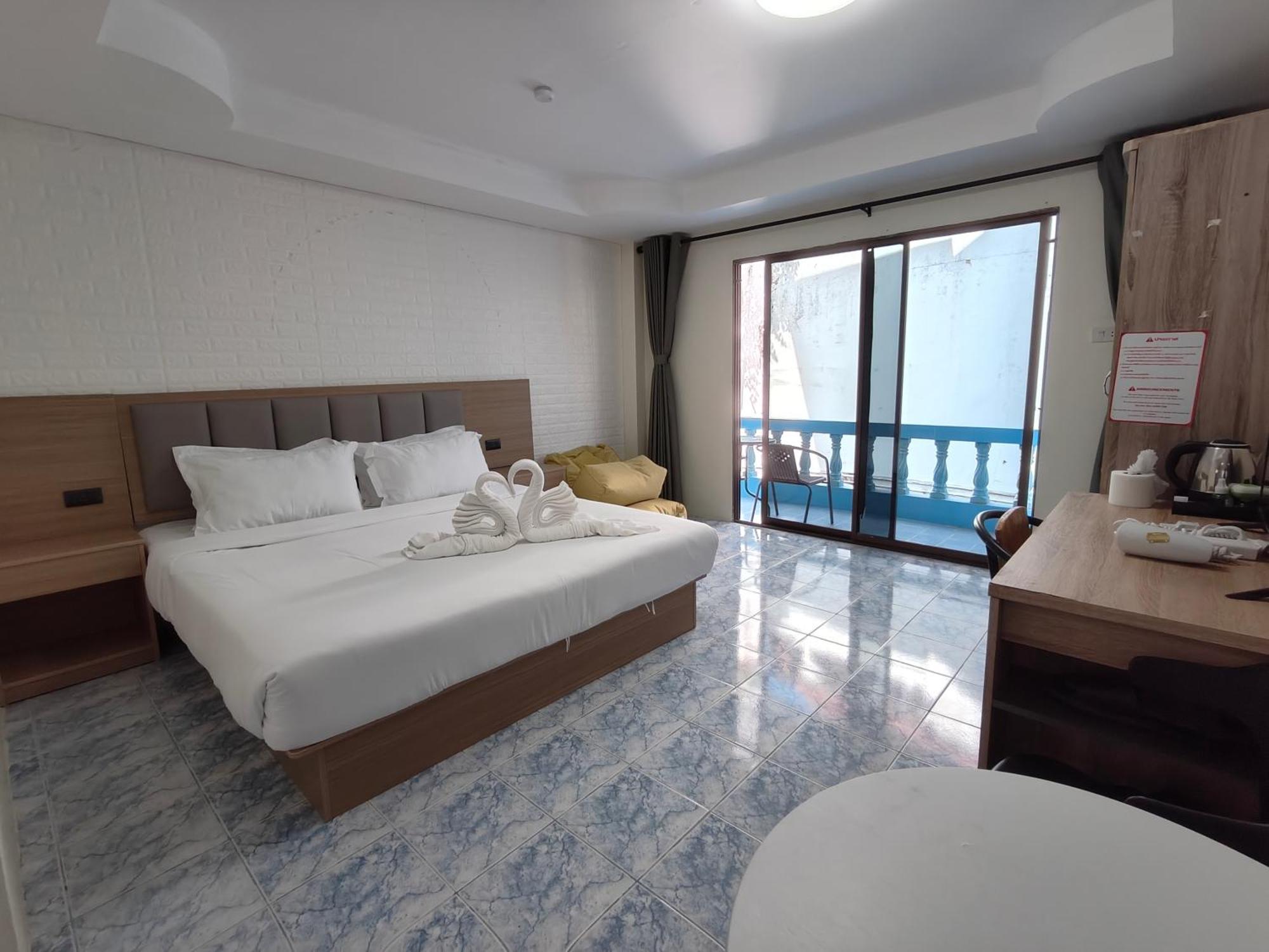 Baankasemsuk Resort 般咔 深宿 Patong Exterior foto